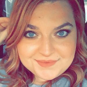 Meet your Posher, Caitlin